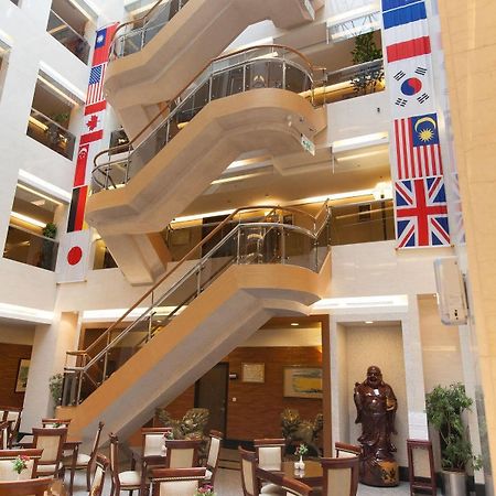 Check Inn Select Taipei Nangang Exterior foto